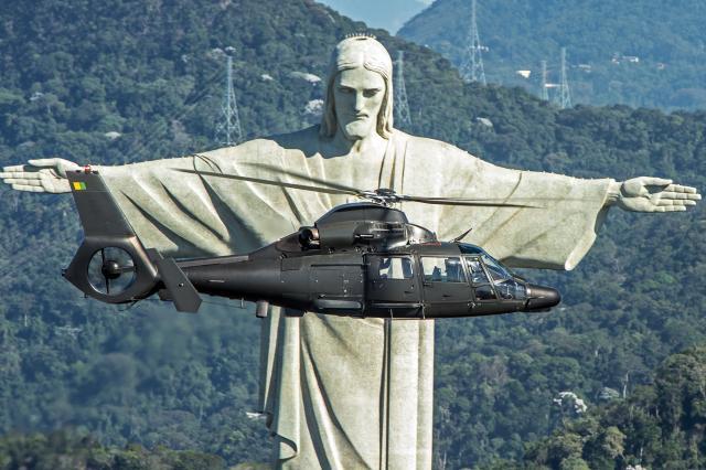 Aviao do Exrcito obtm certificado e suplementos de voo do Helicptero AS365K2 Super Pantera