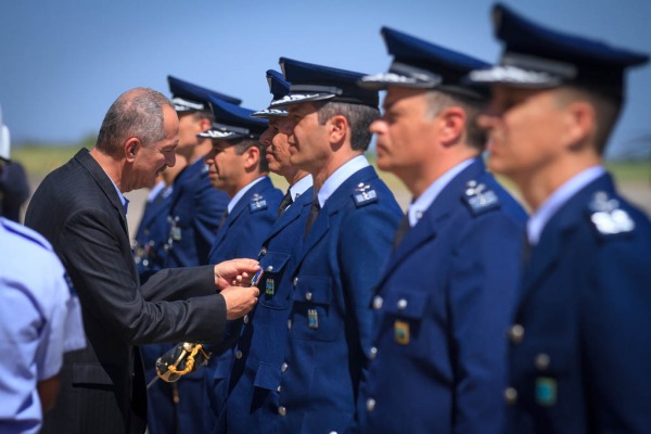 Cerimnias militares homenageiam a aviao de caa do Brasil