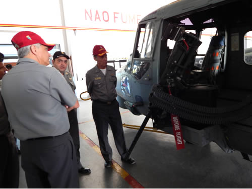 Comandante-em-Chefe da Esquadra visita o Complexo Aeronaval