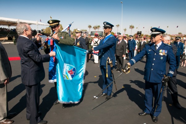 Comando-Geral de Apoio recebe Medalha do Pacificador do Exrcito Brasileiro