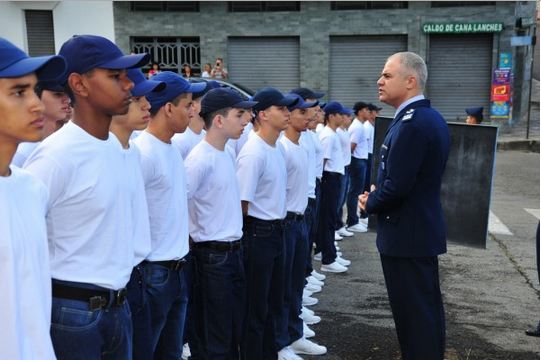 Escola Preparatria de Cadetes do Ar recebe 180 novos alunos em Barbacena (MG)