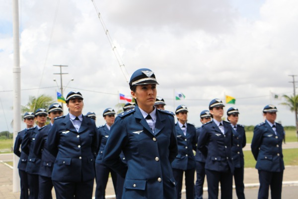 FAB forma novos militares das reas de sade e tcnica