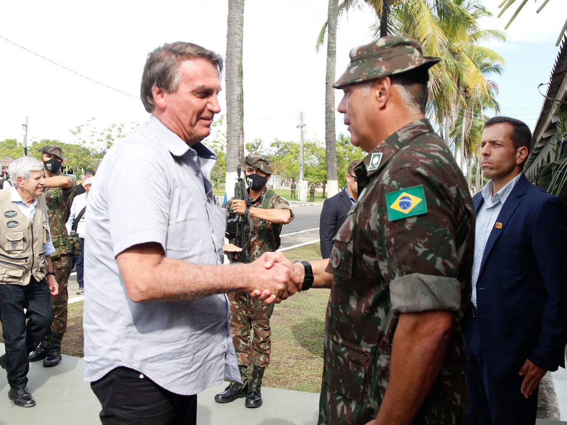 Guarnição de Boa Vista recebe visita do Presidente da República