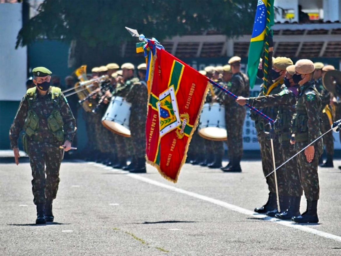 Unidades do Forte Ipiranga sediadas em Caapava recebe o Comandante Militar do Sudeste