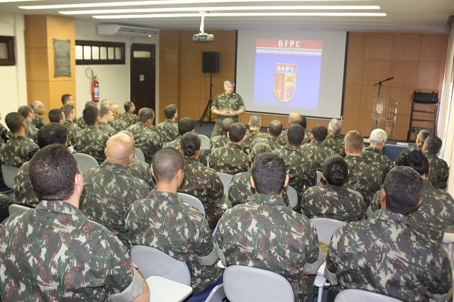 1 Regio Militar recebe visita de orientao tcnica da DFPC